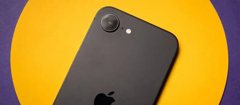 Смартфон iPhone 16e